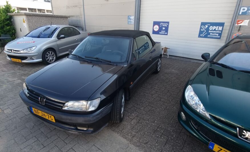 Peugeot 306 cabrio uit 1995