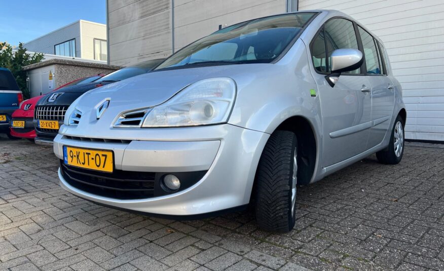 Renault Grand Modus uit 2011