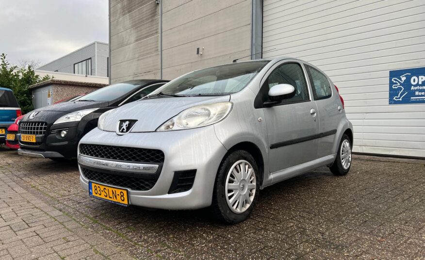 Peugeot 107 uit 2011